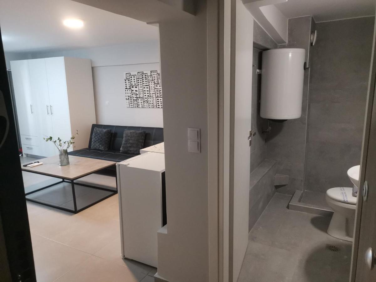 New Cozy Studio In Aigaleo Appartamento Atene Esterno foto